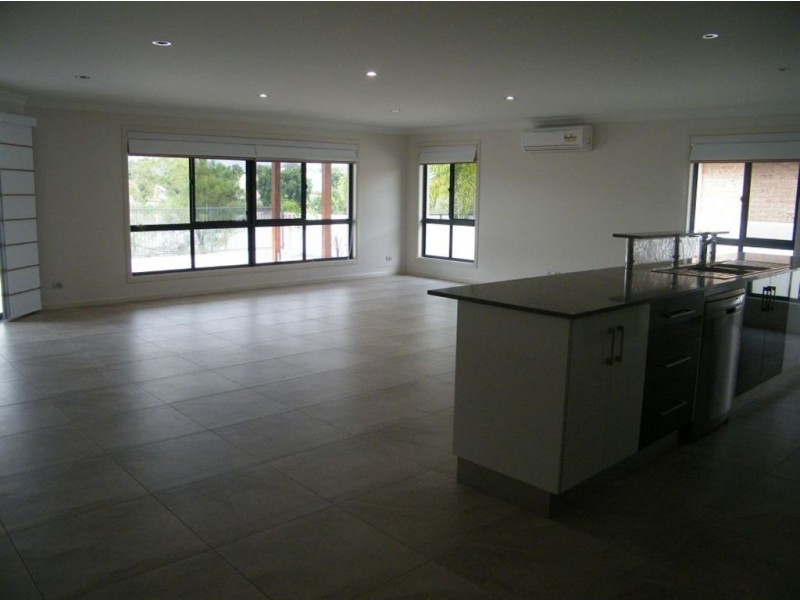 34 Windmill Crossing, Mount Pleasant QLD 4740