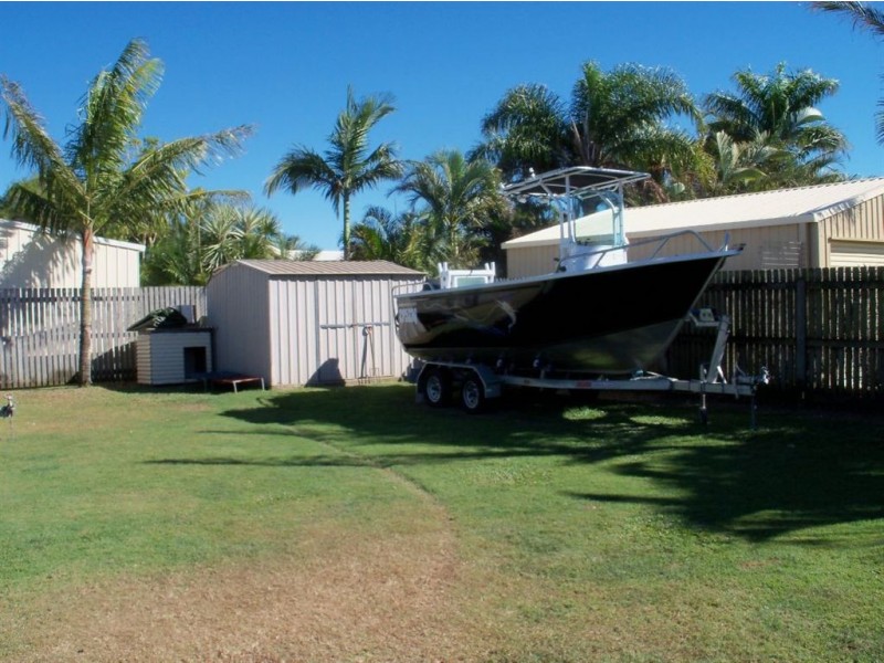 17 Caledonian Drive, Beaconsfield QLD 4740