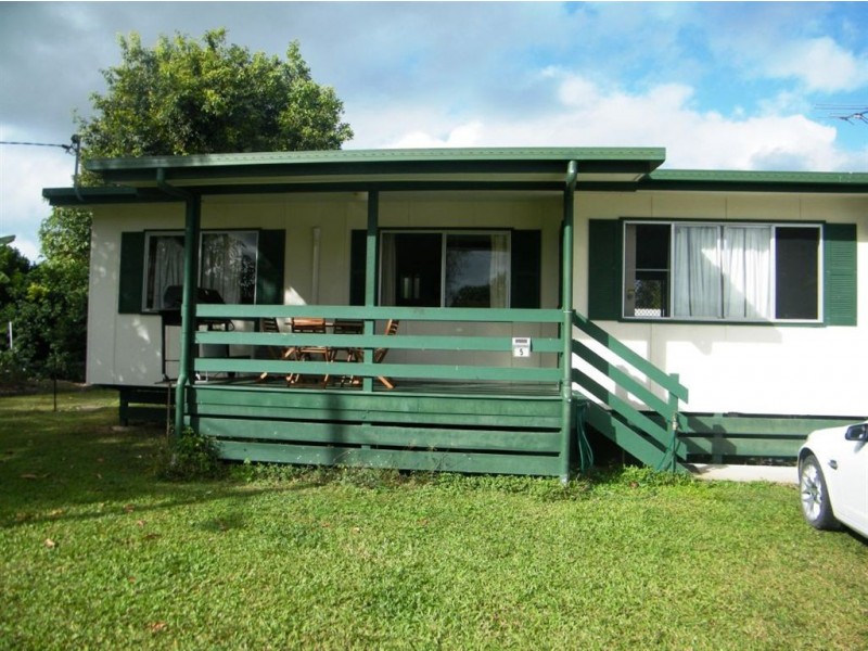 5 Deanna Street, Mirani QLD 4754