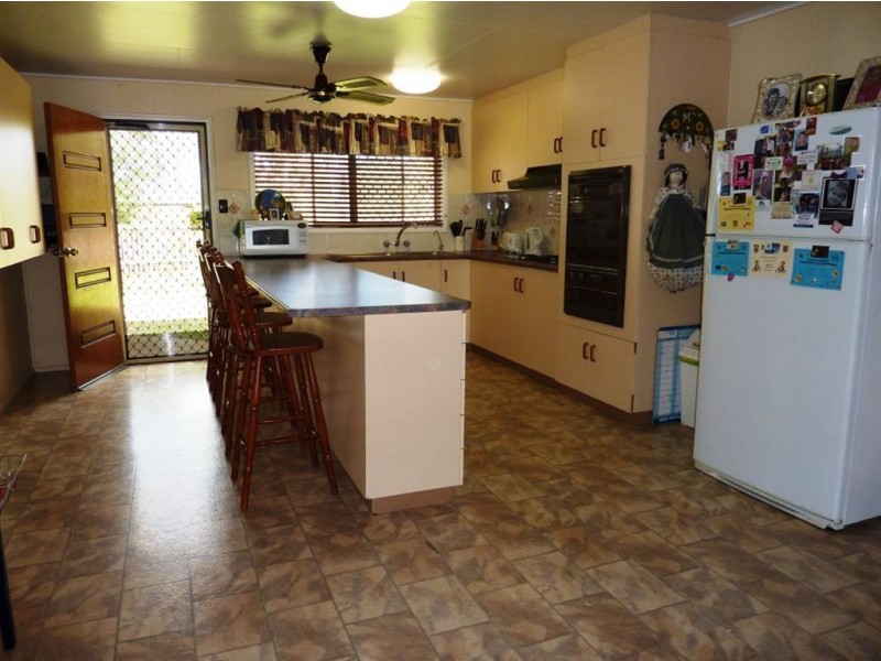 6 Cook Drive, Walkerston QLD 4751