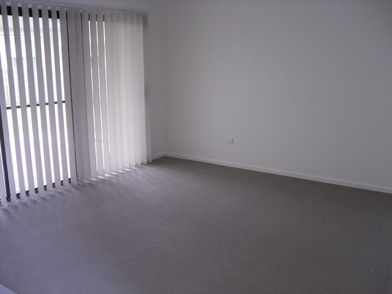 18 Village Circuit, Eimeo QLD 4740