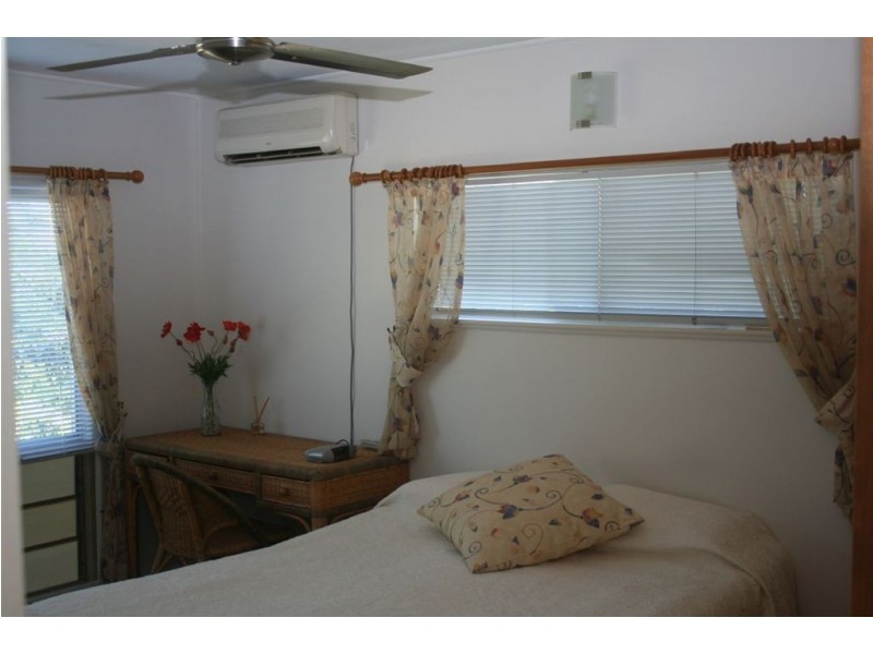 28 Swift Street, Slade Point QLD 4740