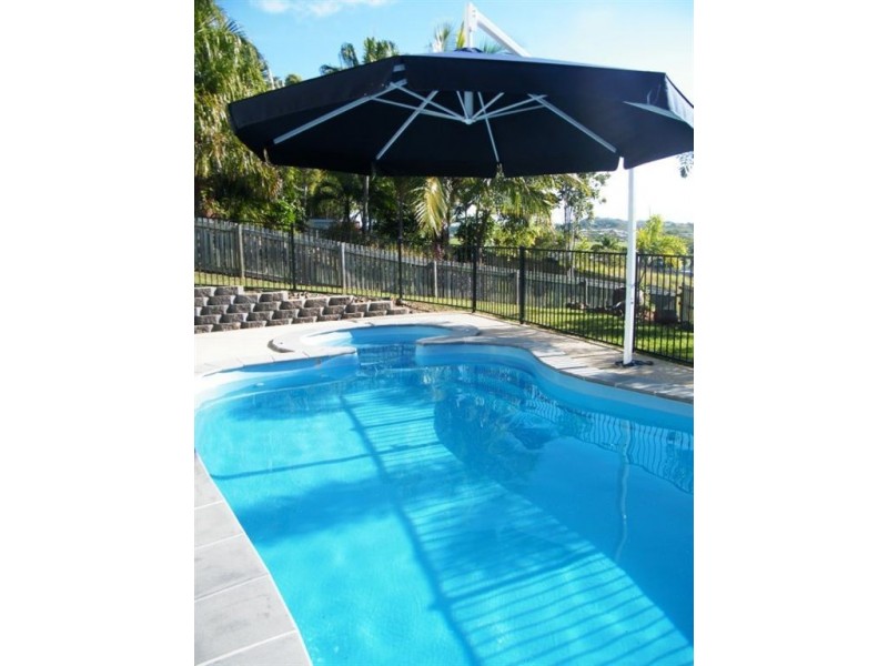 13 Palmview Court, Rural View QLD 4740