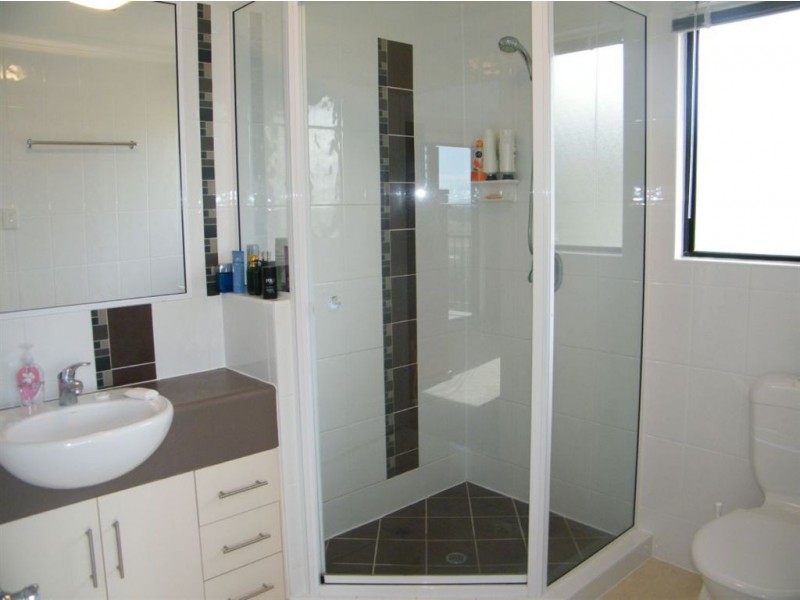 13 Palmview Court, Rural View QLD 4740