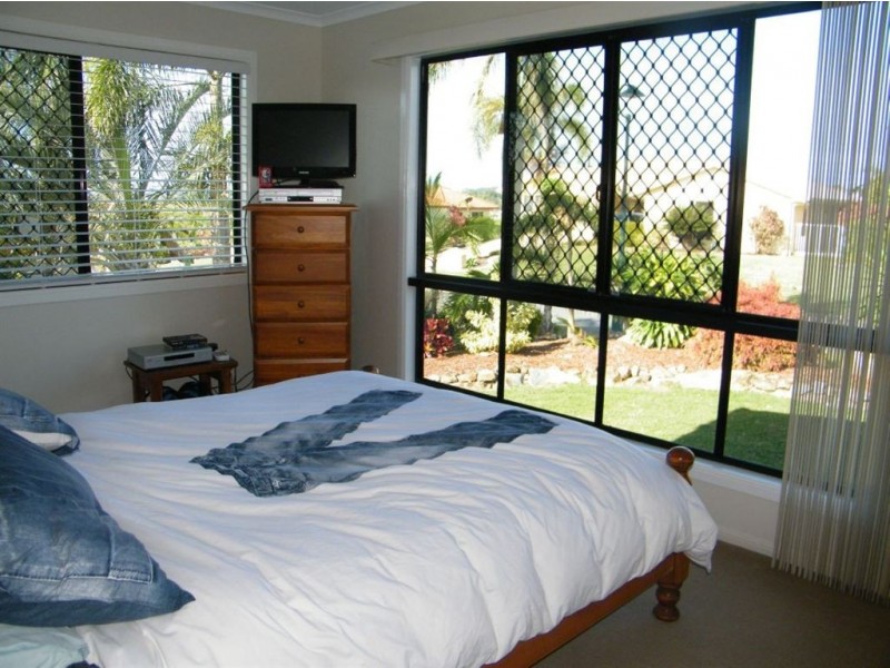 13 Palmview Court, Rural View QLD 4740