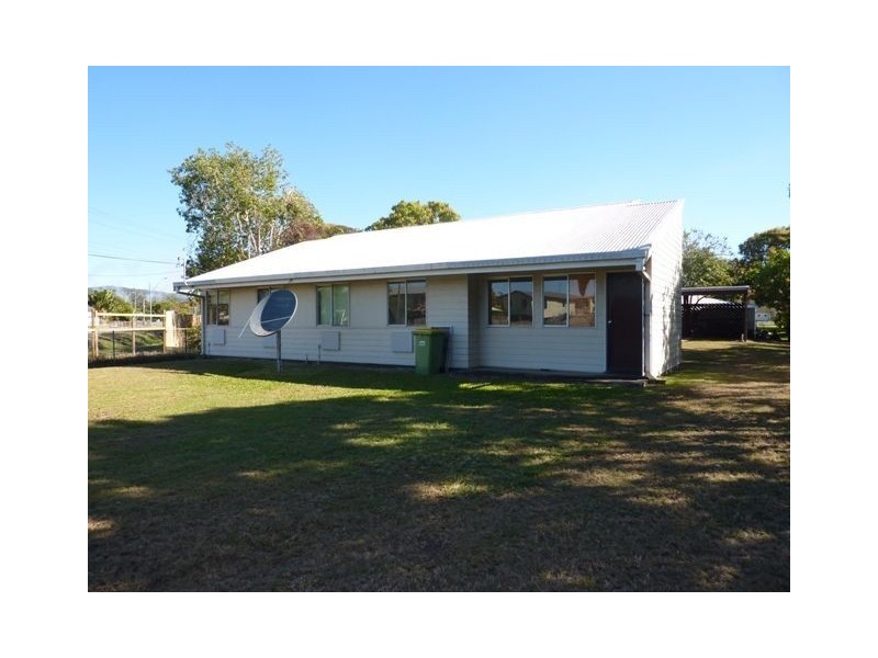 1 Beach Road, Sarina QLD 4737