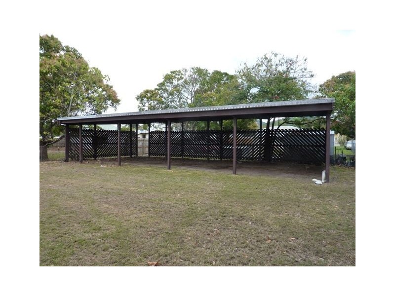 1 Beach Road, Sarina QLD 4737