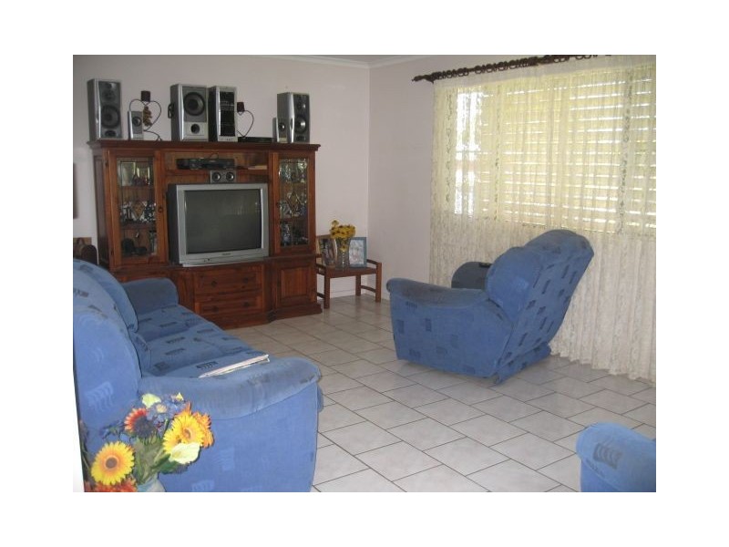 16 Jorgensen Street, Bakers Creek QLD 4740