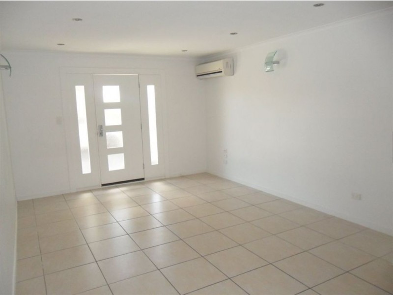 1/27 Napier Street, South Mackay QLD 4740