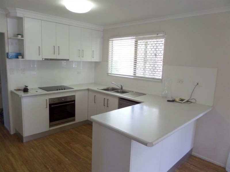 2 Cavanagh Drive, Blacks Beach QLD 4740