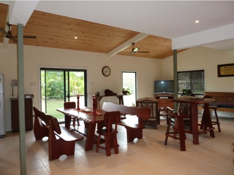 455 Cape Hillsborough Road, Ball Bay QLD 4741