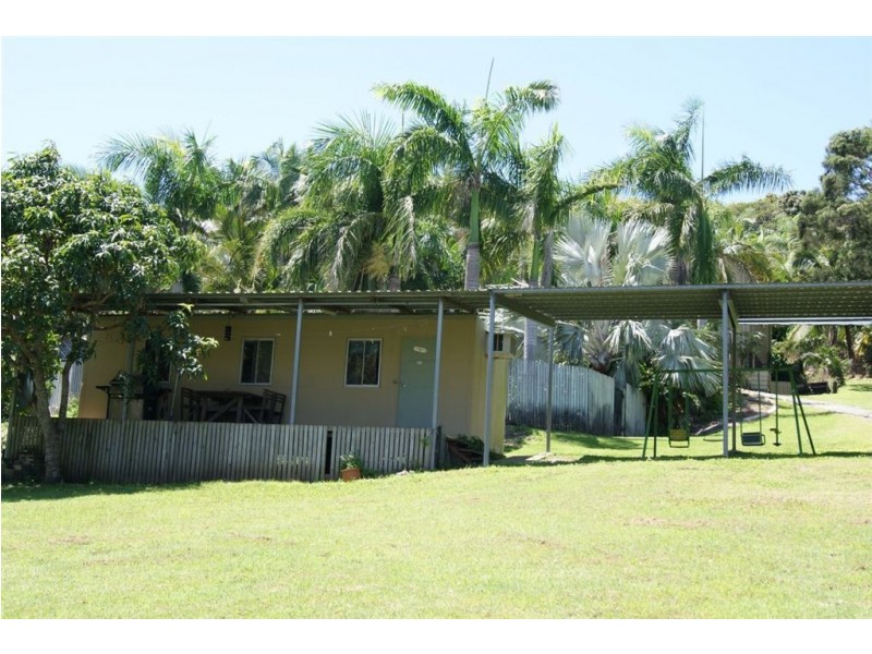 13 Ian Wood Drive, Dolphin Heads QLD 4740