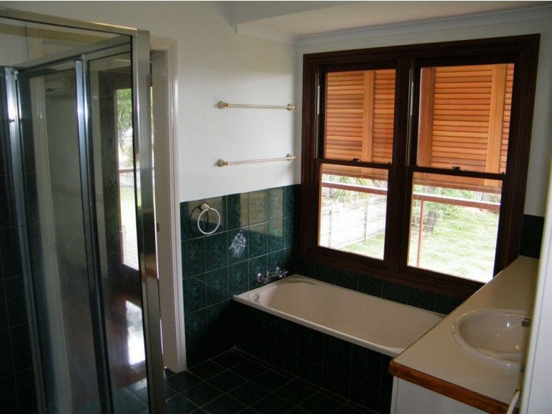 11 Harrier Street, Rural View QLD 4740