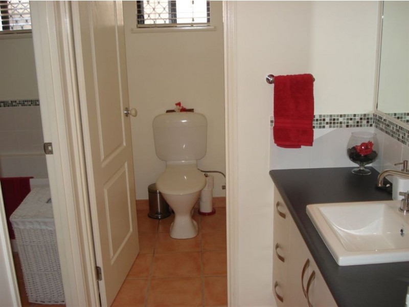 5 Marine Parade, Bucasia QLD 4750