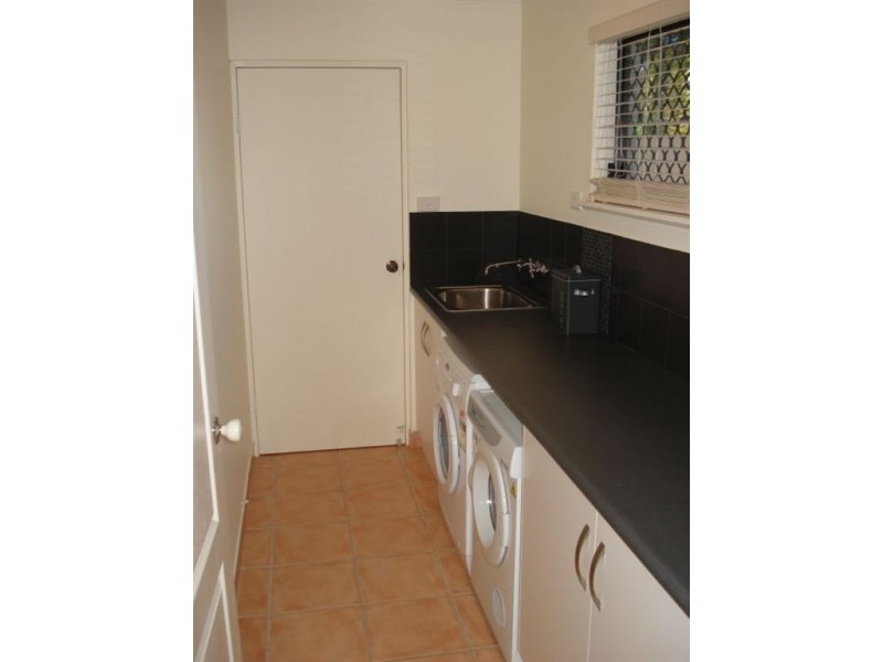 5 Marine Parade, Bucasia QLD 4750