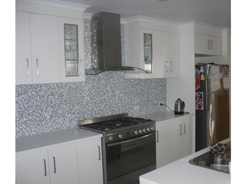 27 Debbiesue Drive, Mount Pleasant QLD 4740