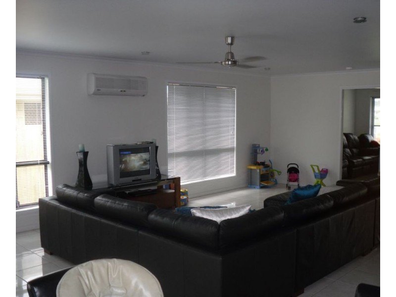 27 Debbiesue Drive, Mount Pleasant QLD 4740