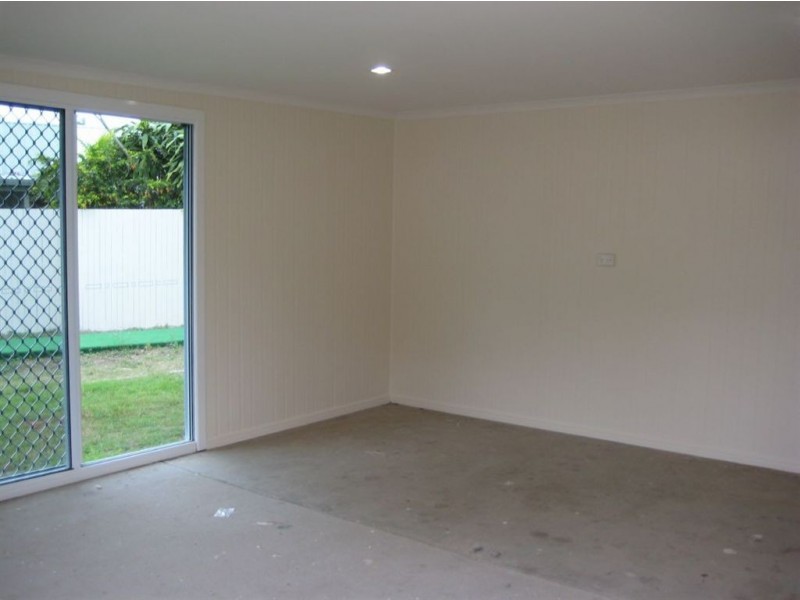 8 Dale Court, Andergrove QLD 4740