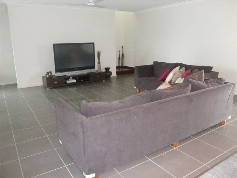 18 Argos Street, Ooralea QLD 4740