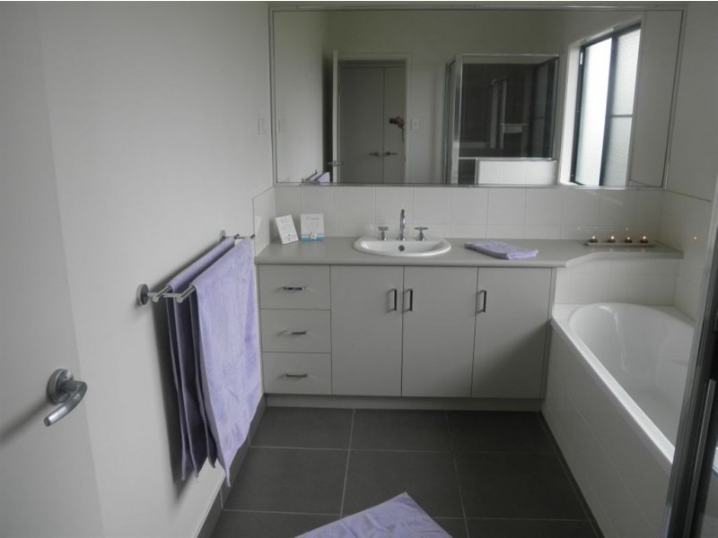 18 Argos Street, Ooralea QLD 4740