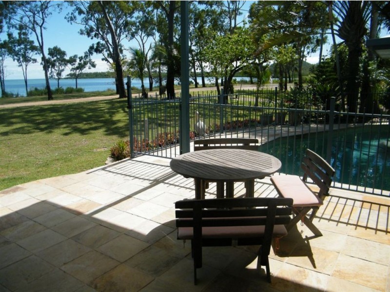 1 Poinciana Avenue, Seaforth QLD 4741