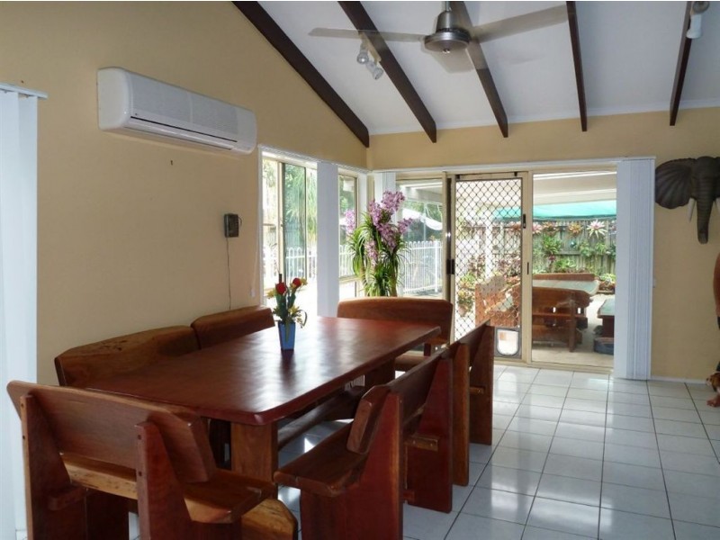 8 Palm Court, Bucasia QLD 4750