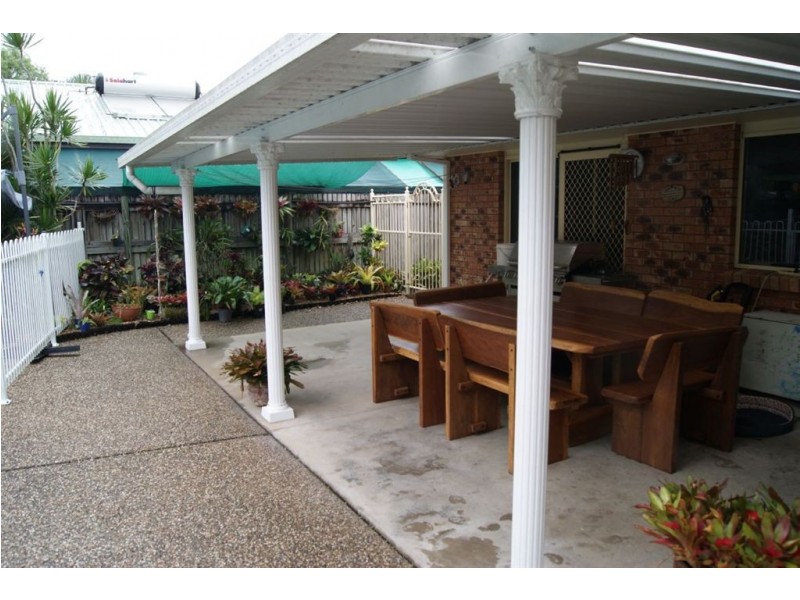 8 Palm Court, Bucasia QLD 4750