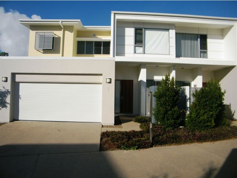 13/2 Belangason Way, Shoal Point QLD 4750
