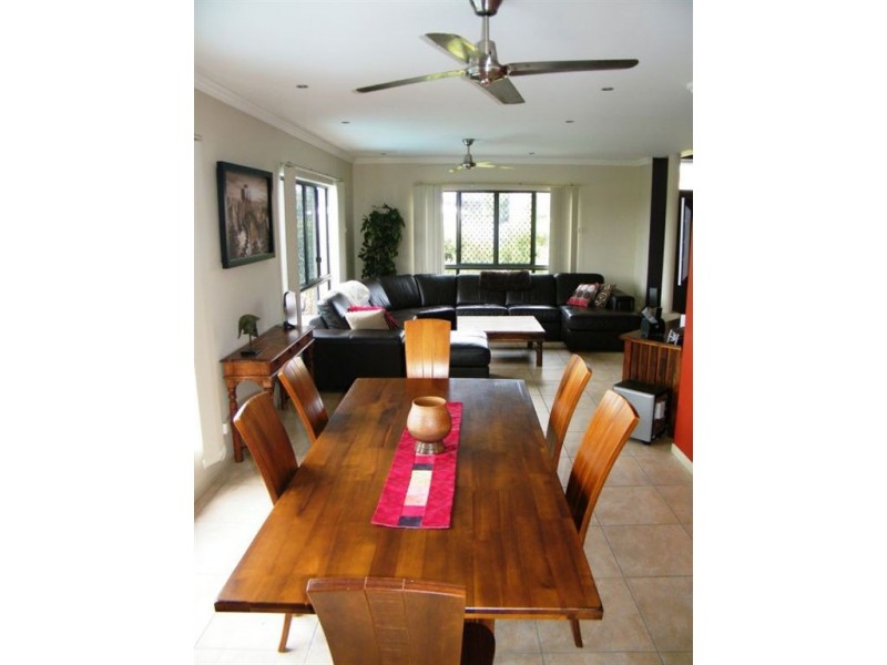 10 Wilcox Street, Eimeo QLD 4740