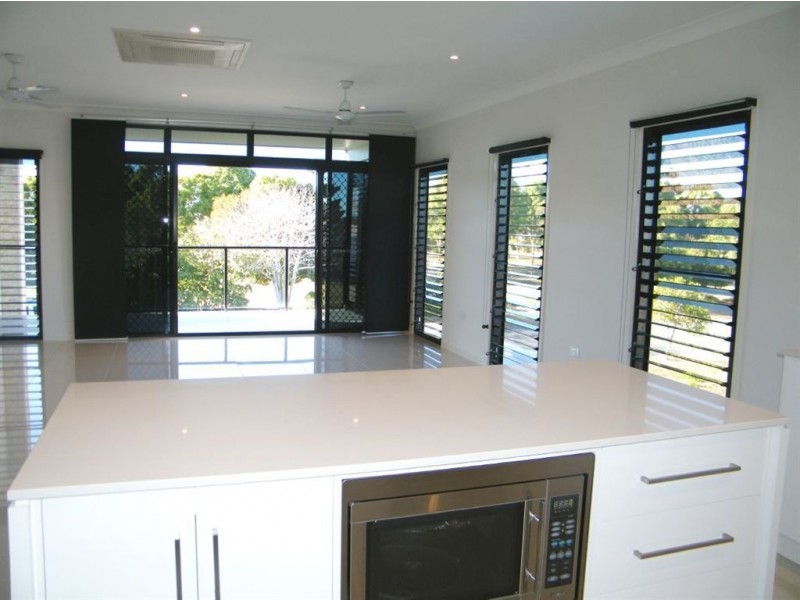 1/86 Binnington Esplanade, East Mackay QLD 4740