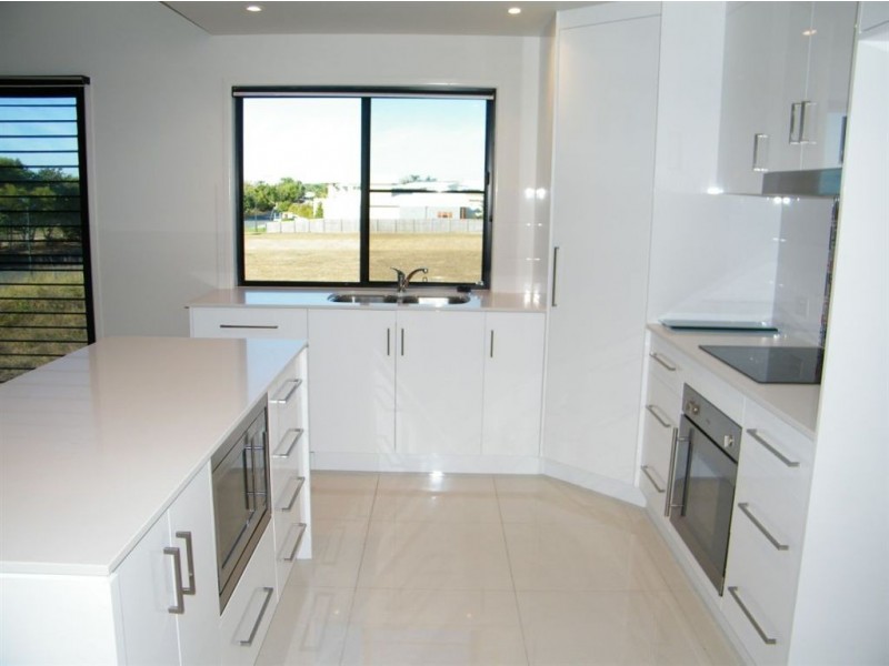 1/86 Binnington Esplanade, East Mackay QLD 4740