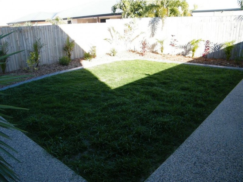 1/86 Binnington Esplanade, East Mackay QLD 4740