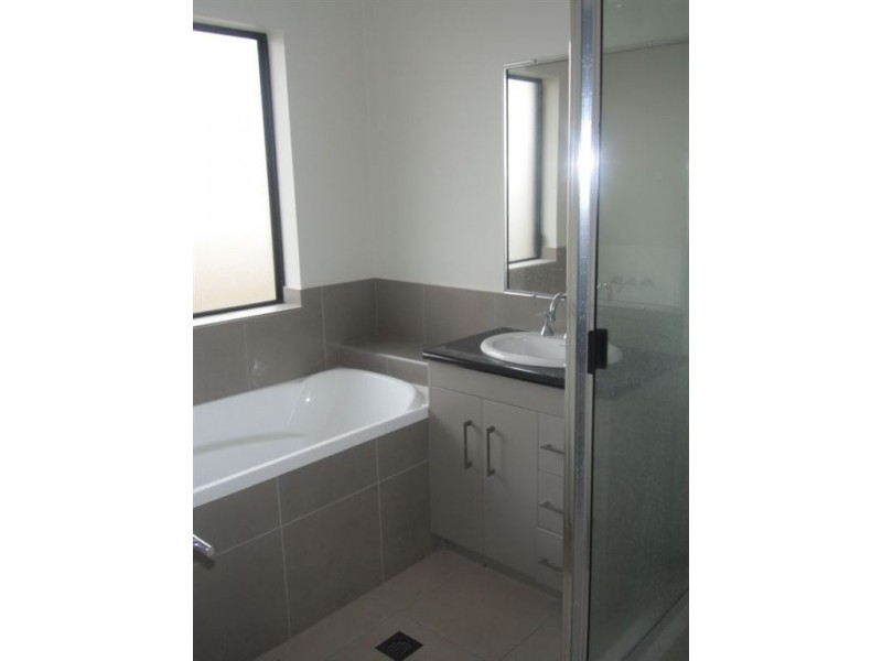 6 Franklin Close, Marian QLD 4753