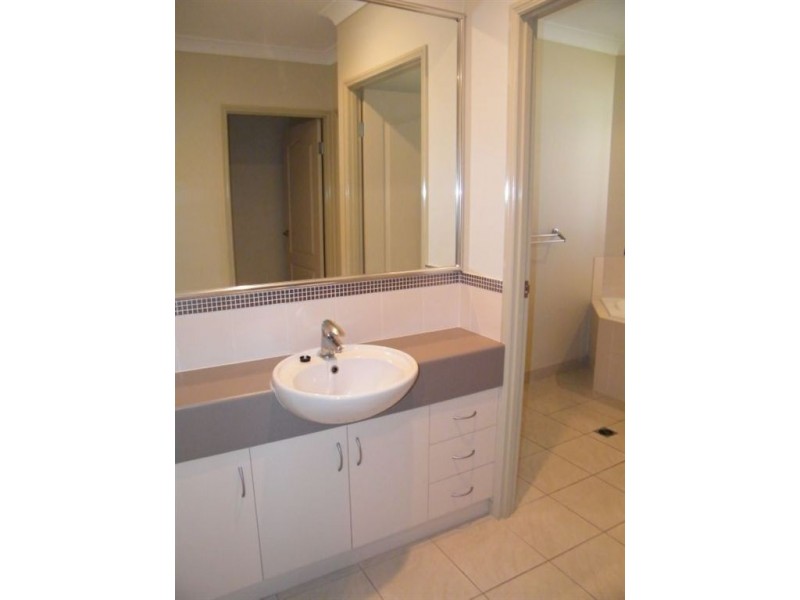 39 Hodges Street, East Mackay QLD 4740