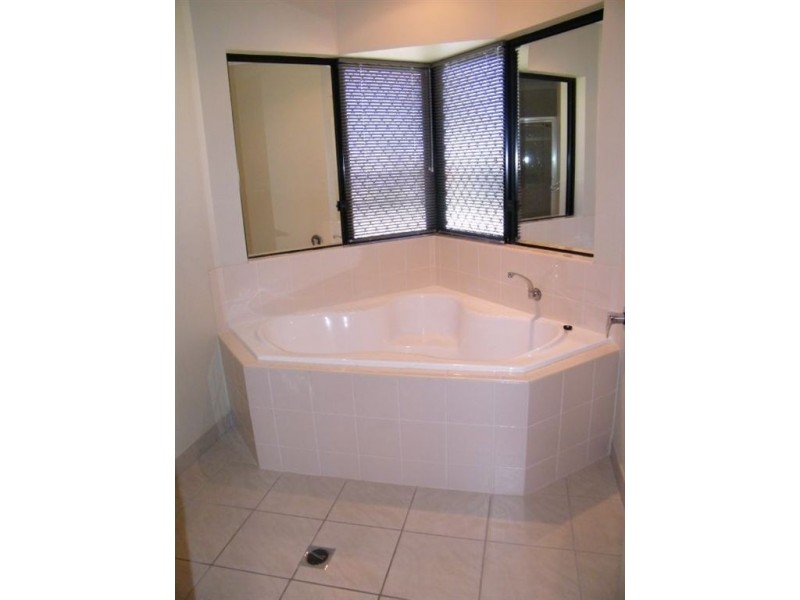 39 Hodges Street, East Mackay QLD 4740