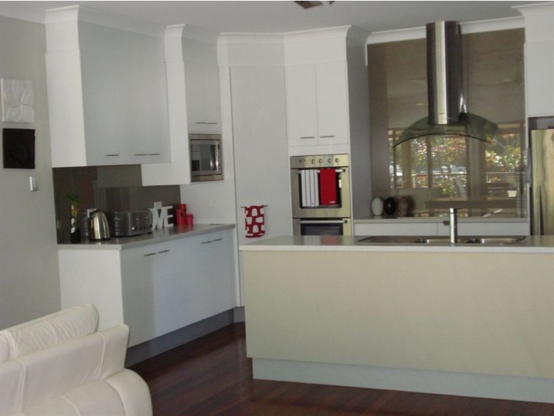 12 George Street, Seaforth QLD 4741