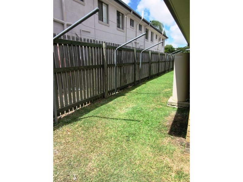 2/27 Scriha street, North Mackay QLD 4740