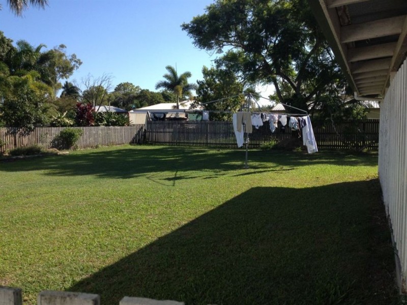 11 Smith Street, West Mackay QLD 4740