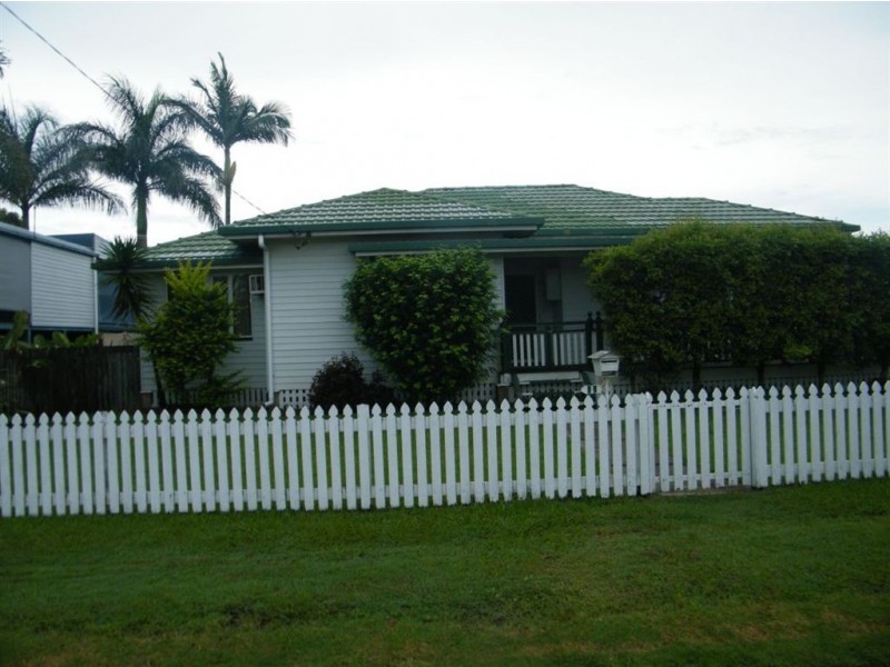 11 Smith Street, West Mackay QLD 4740