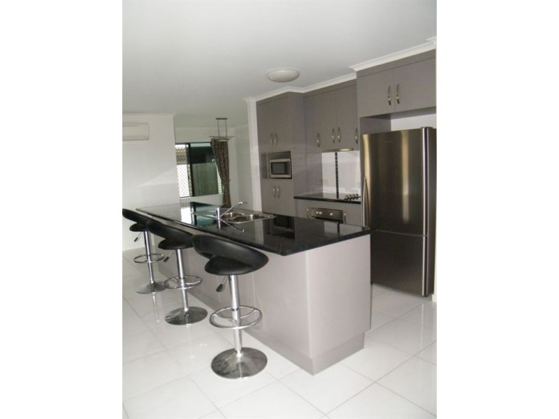 3 Colonial Street, Ooralea QLD 4740