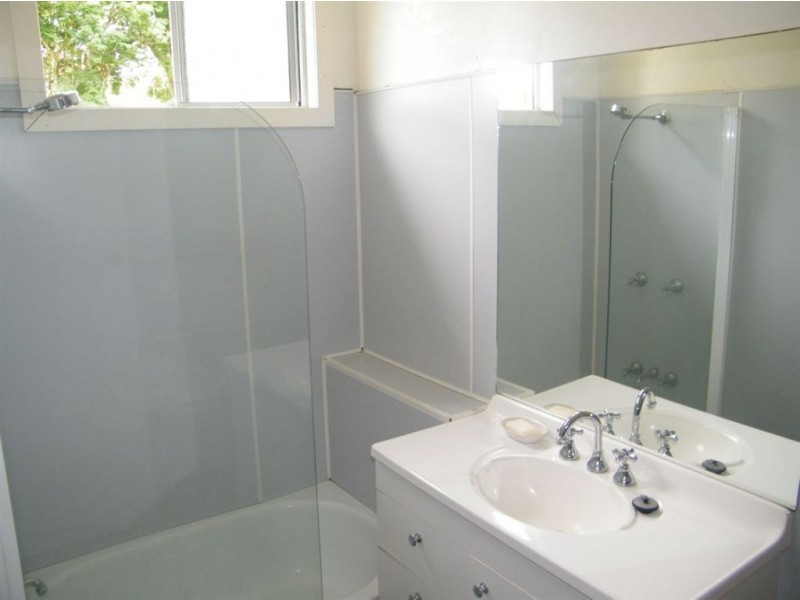 25 Wattle Street, Andergrove QLD 4740