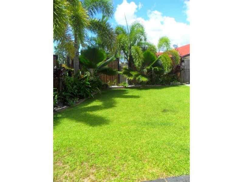 3 Wing Crescent, Glenella QLD 4740