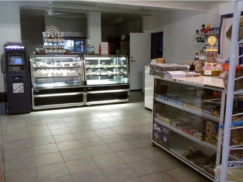 8 George Street, Seaforth QLD 4741