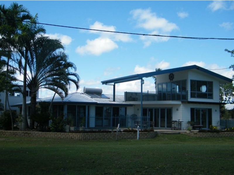 1 Poinciana Avenue, Seaforth QLD 4741