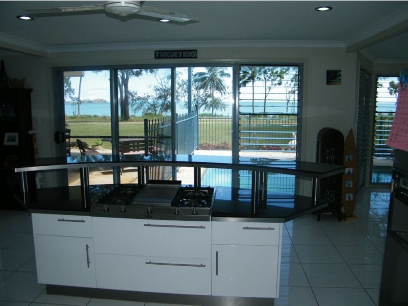 1 Poinciana Avenue, Seaforth QLD 4741