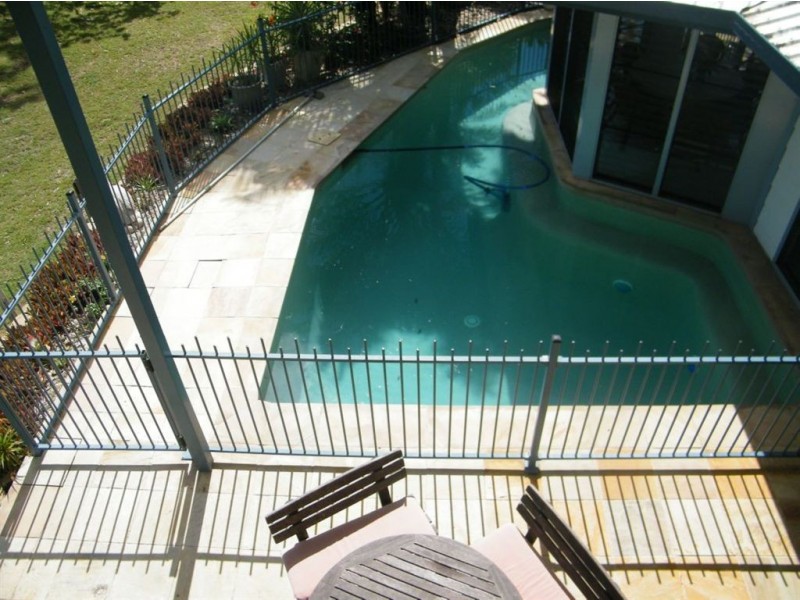 1 Poinciana Avenue, Seaforth QLD 4741