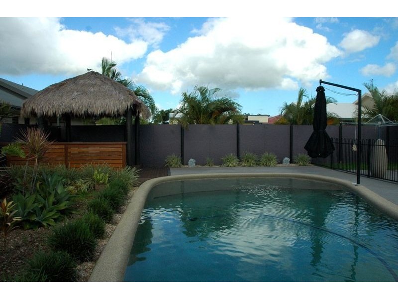 41 Wheeler Drive, Glenella QLD 4740