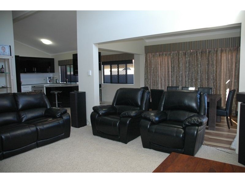 41 Wheeler Drive, Glenella QLD 4740