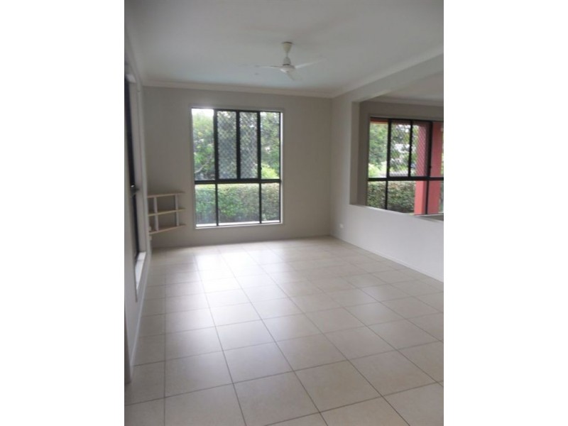 23 Murrays Road, Glenella QLD 4740