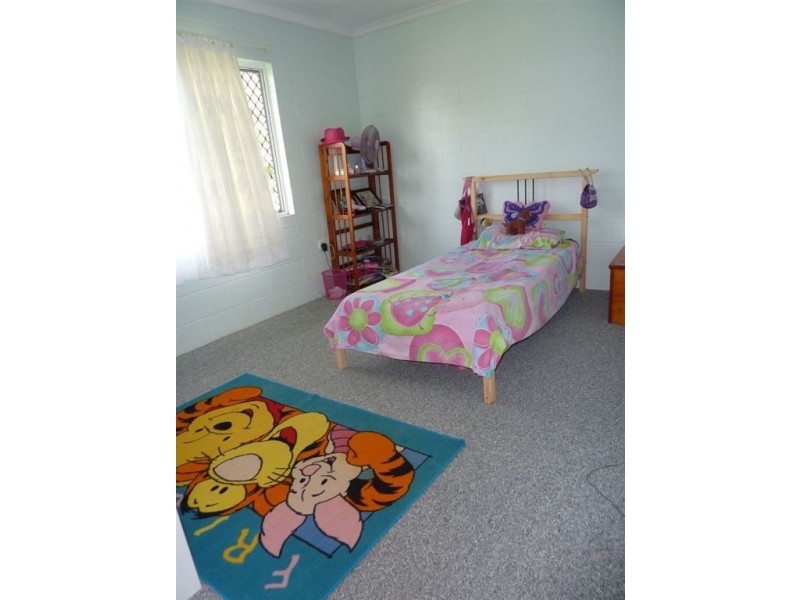 21 West Street, Marian QLD 4753